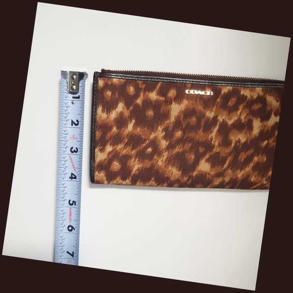 Coach Wristlet Brown Leopard Print Wallet Organizer - Picture 11 of 11